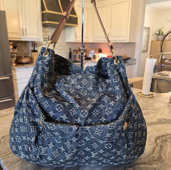 SOLD!! Louis Vuitton DENIM Daily RARE!! - Picture 2 of 11